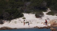 E’ ora che qualcuno intervenga, basta prendere per il sedere la gente. Non credo che non si trovi dei dipendenti disponibili a vigilare sulla Spiaggia Rosa (Budelli), […]