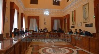 RICEVIAMO E PUBBLICHIAMO Considerati gli approfondimenti e le analisi effettuate in seno alla commissione consigliare competente nelle varie sedute tenutesi fin qui; Atteso che la previsione del […]